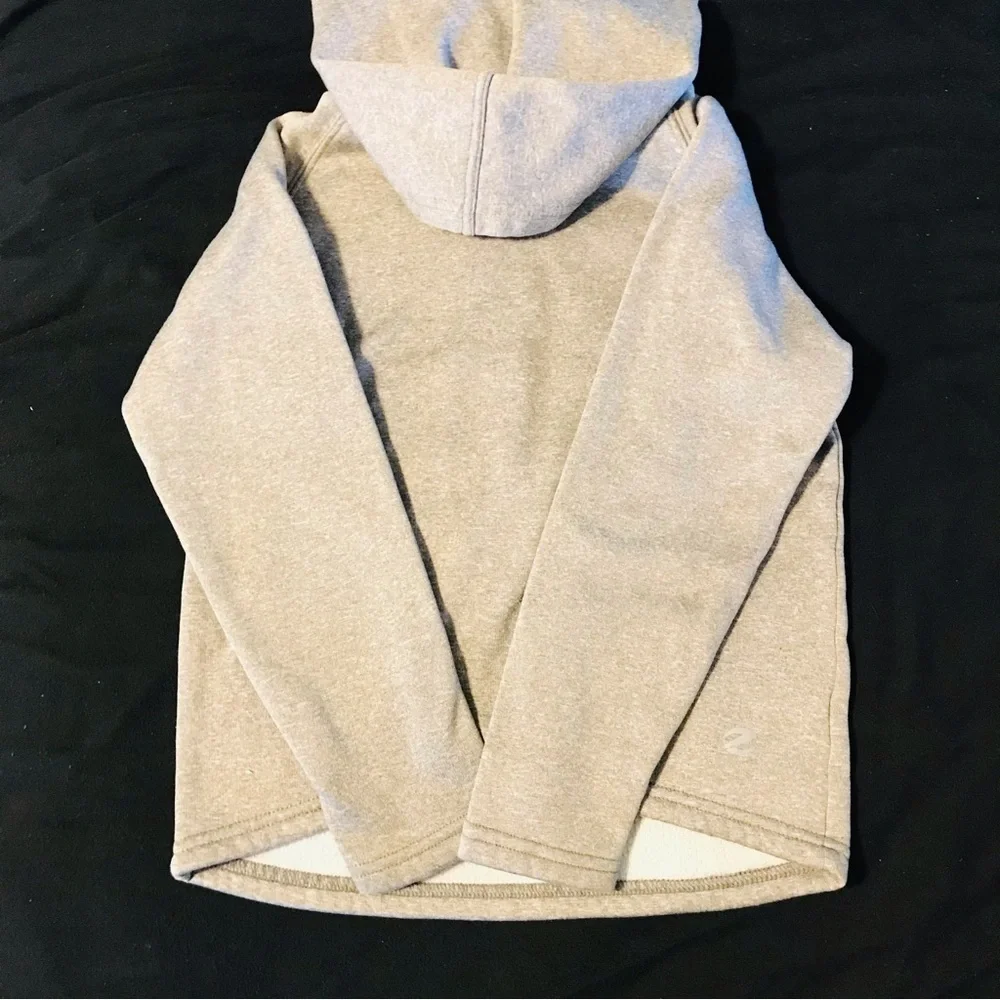 Bundle Boy’s Gray and White Striped Sweaters Sweatshirts size Small 5 6 years
